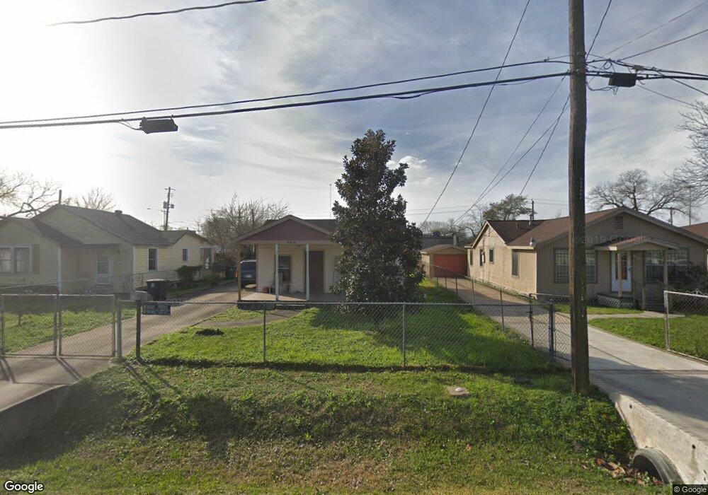 2410 Linder St, Houston, TX 77026 - photo 1