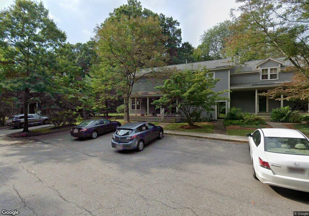 25 S Commons unit 25C, Lincoln, MA 01773 - photo 1