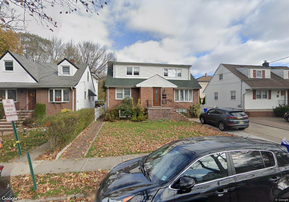 729 Day Ave, Ridgefield, NJ 07657 - photo 1