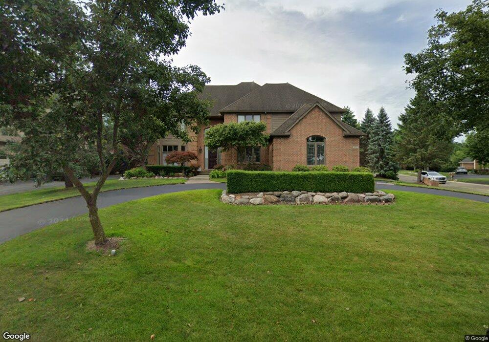 6331 Orchard Woods Dr, West Bloomfield, MI 48324 - photo 1