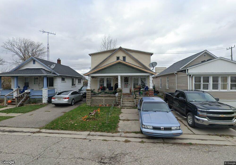2413 Chestnut St, Port Huron, MI 48060 - photo 1