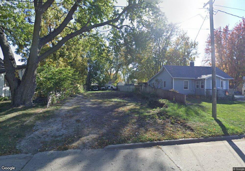721 N 9th Ave E, Newton, IA 50208 - photo 1