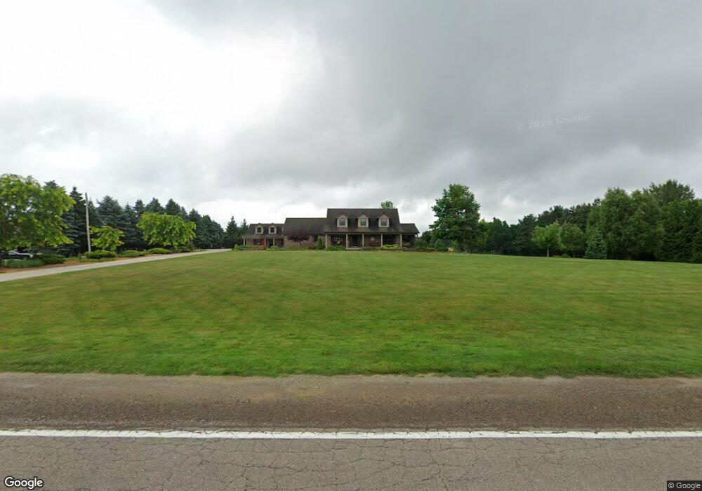 11396 E Coldwater Rd, Davison, MI 48423 - photo 1
