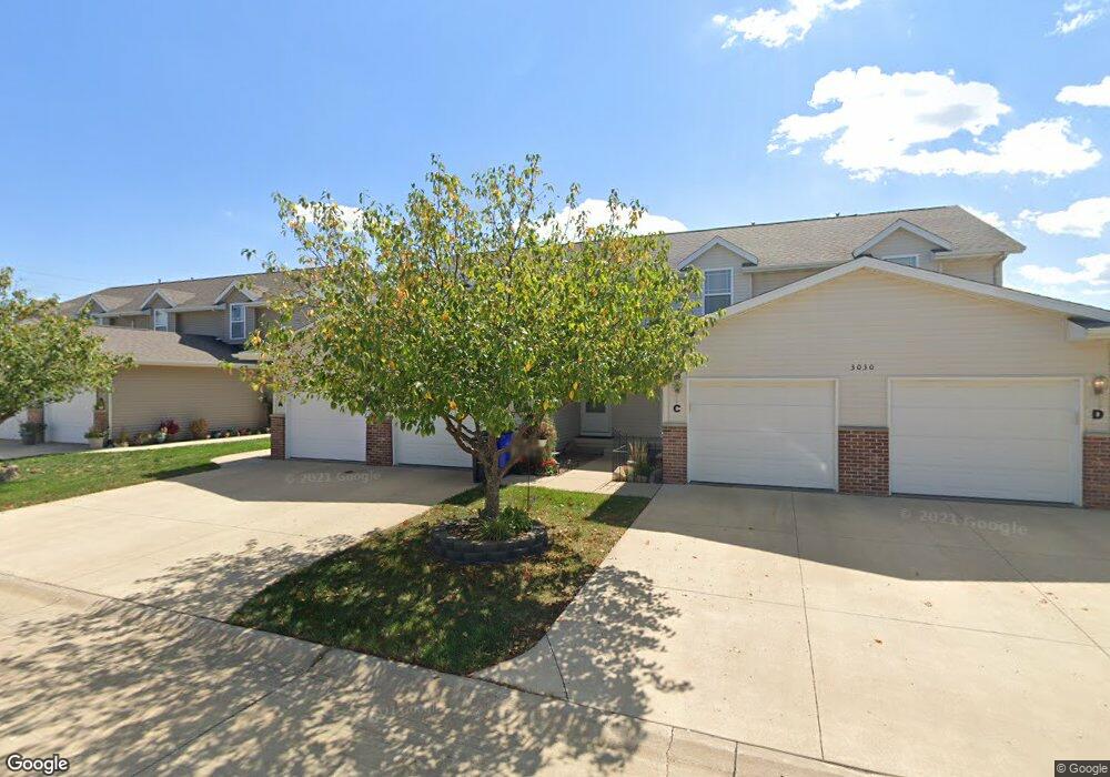 3030 Samuel Ct SW, Cedar Rapids, IA 52404 - photo 1