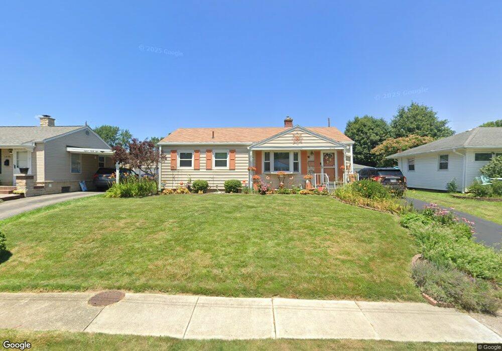 1906 E Beaumont Rd, Columbus, OH 43224 - photo 1