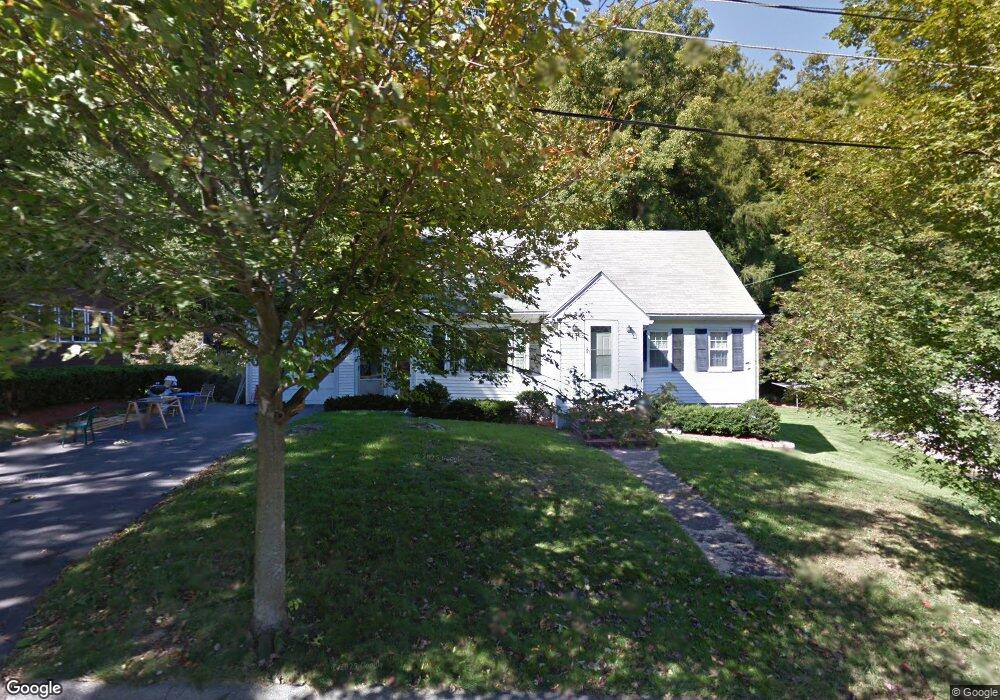 17 Robert St, Wakefield, MA 01880 - photo 1