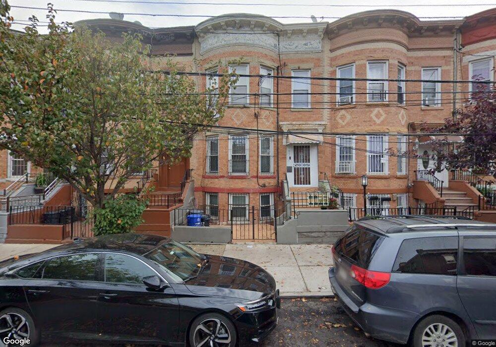 187 Hemlock St, Brooklyn, NY 11208 - photo 1