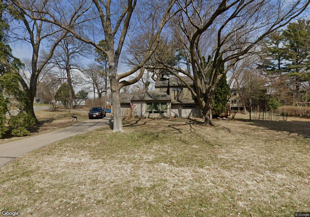 18500 Rutledge Rd, Wayzata, MN 55391 - photo 1