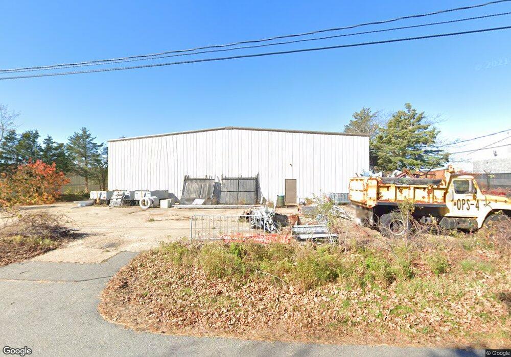 17 Hangar Rd N, West Tisbury, MA 02568 - photo 1