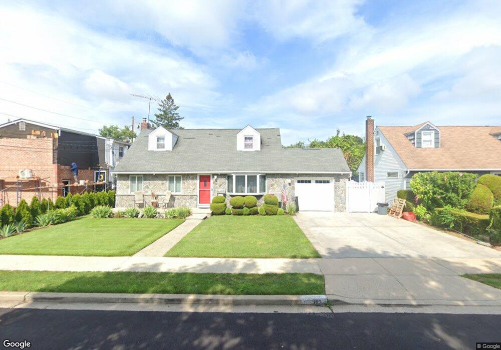 157 Farnum Blvd, Franklin Square, NY 11010 - photo 1