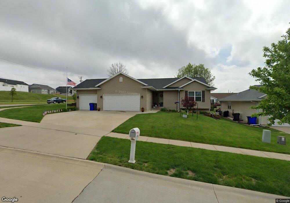 3303 Remington St SW, Cedar Rapids, IA 52404 - photo 1