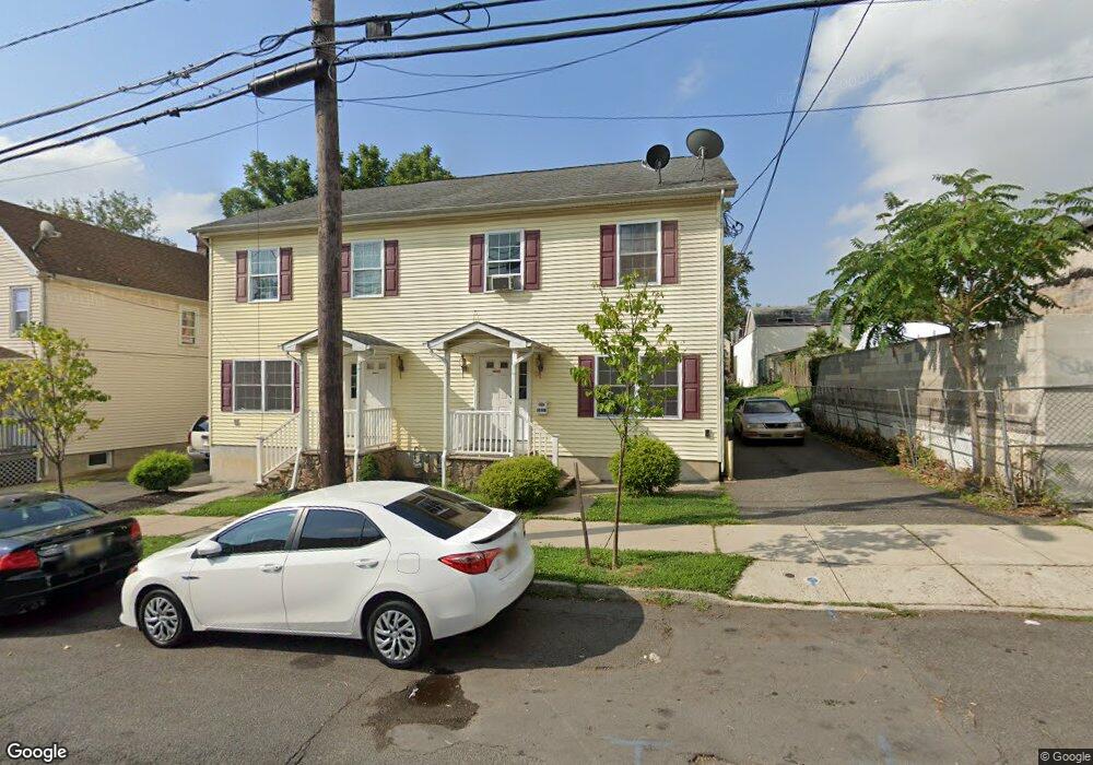 188 Townsend None, New Brunswick, NJ 08901 - photo 1