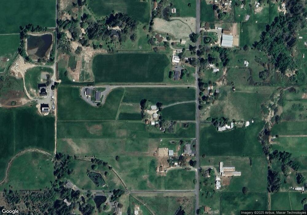 1340 Rounds Ave, Grants Pass, OR 97527 - photo 1