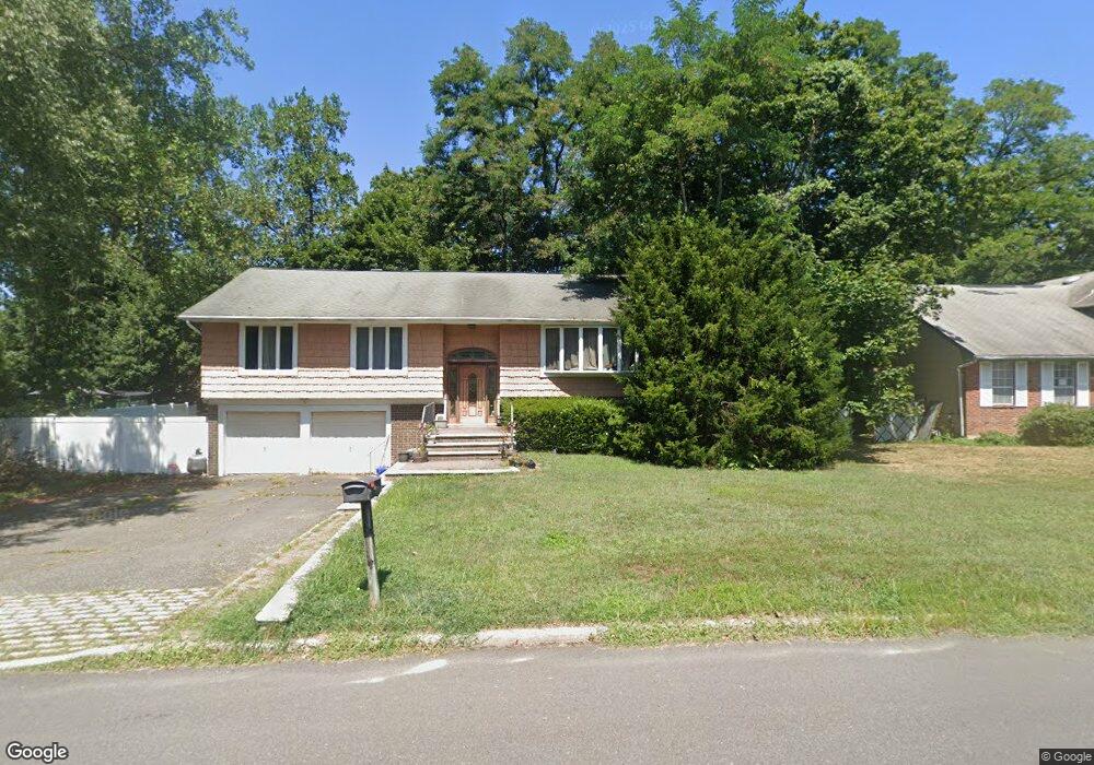 19 Hitching Post Ln, Glen Cove, NY 11542 - photo 1