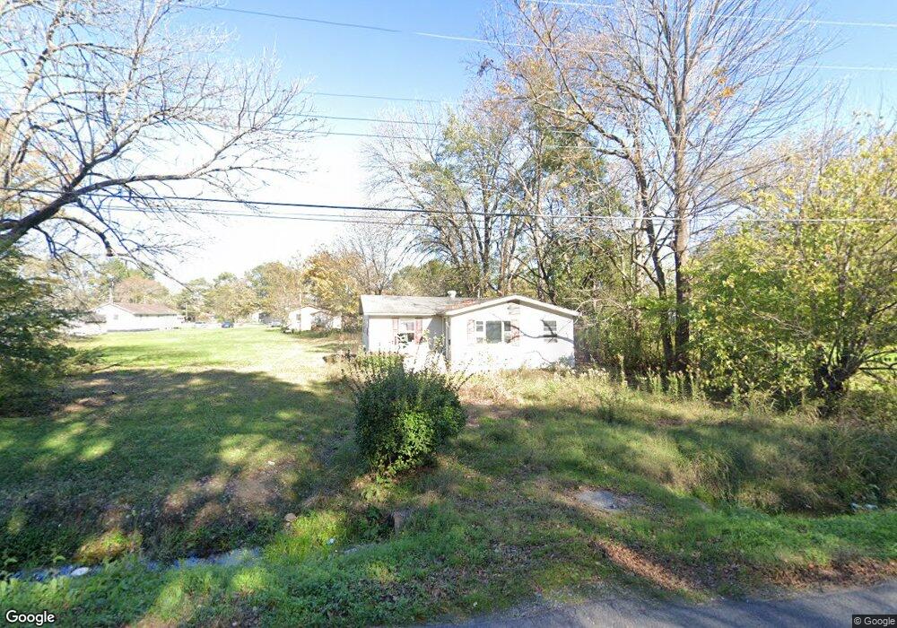 1207 E 2nd St, Stuttgart, AR 72160 - photo 1