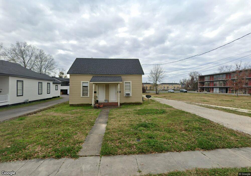 720 Iris St, Lake Charles, LA 70601 - photo 1