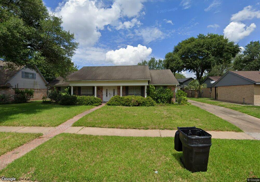 5622 Long Creek Ln, Houston, TX 77088 - photo 1