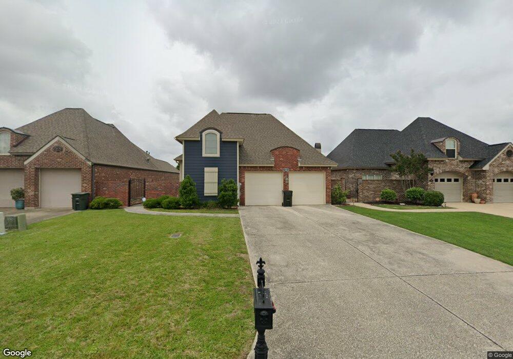 922 S Yorkshire Cir, Lake Charles, LA 70605 - photo 1