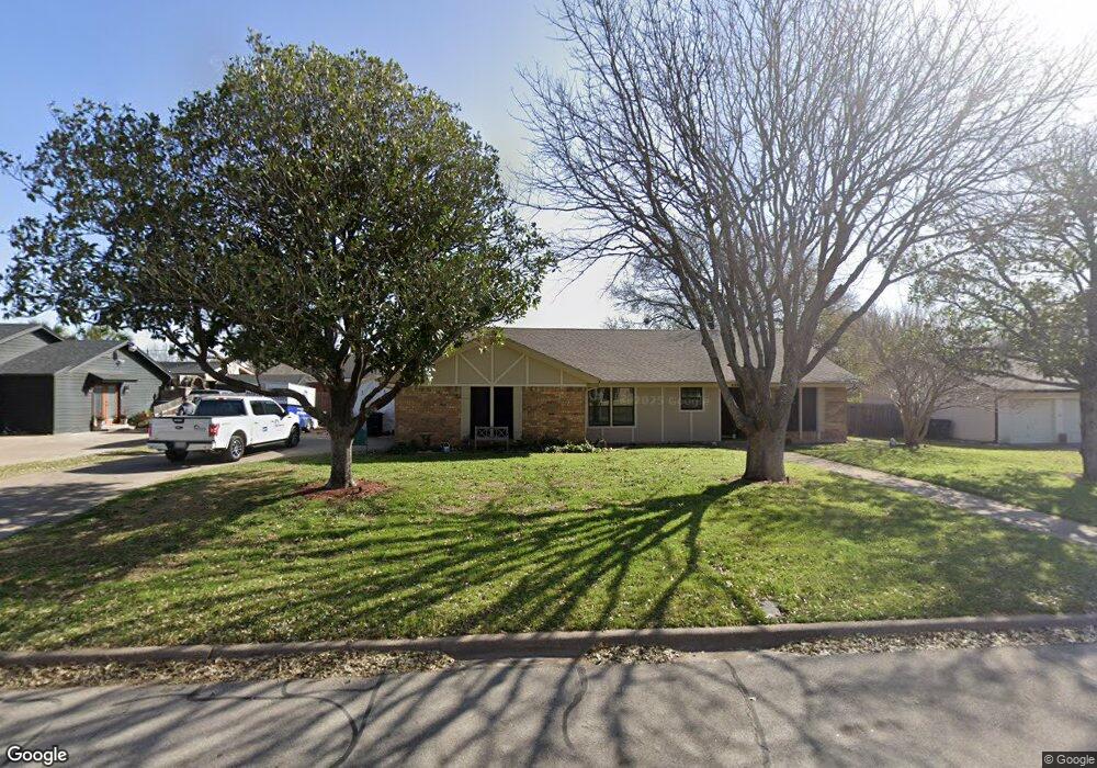 405 Rolling Hill Dr, Cleburne, TX 76033 - photo 1