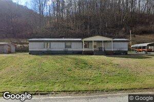 13095 Grapevine Rd, Phyllis, KY 41554