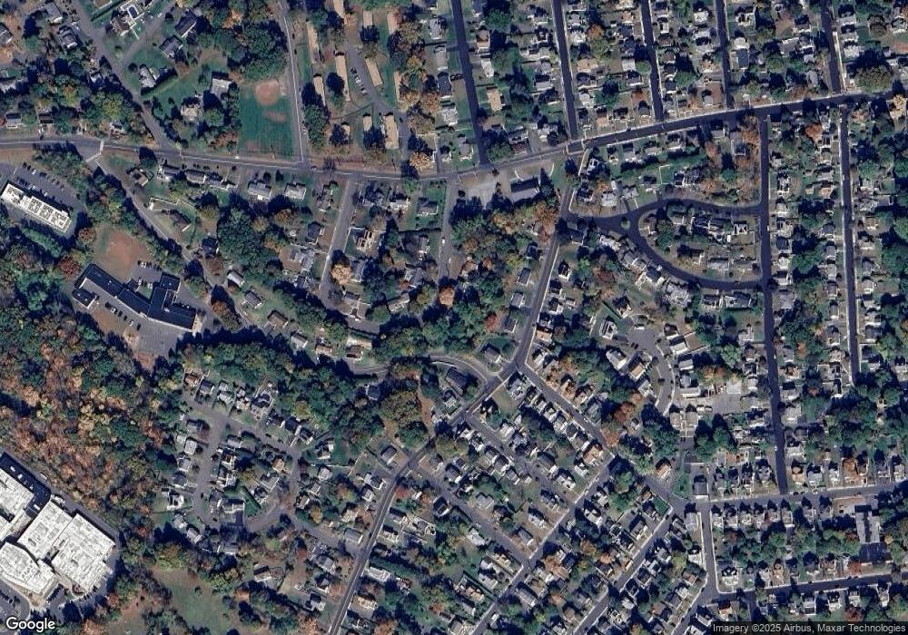 46 Clearview Cir, Naugatuck, CT 06770 - photo 1