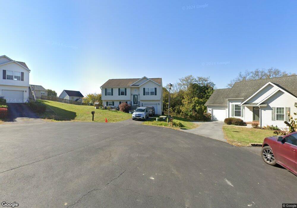 189 Mercedes Dr, Martinsburg, WV 25404 - photo 1