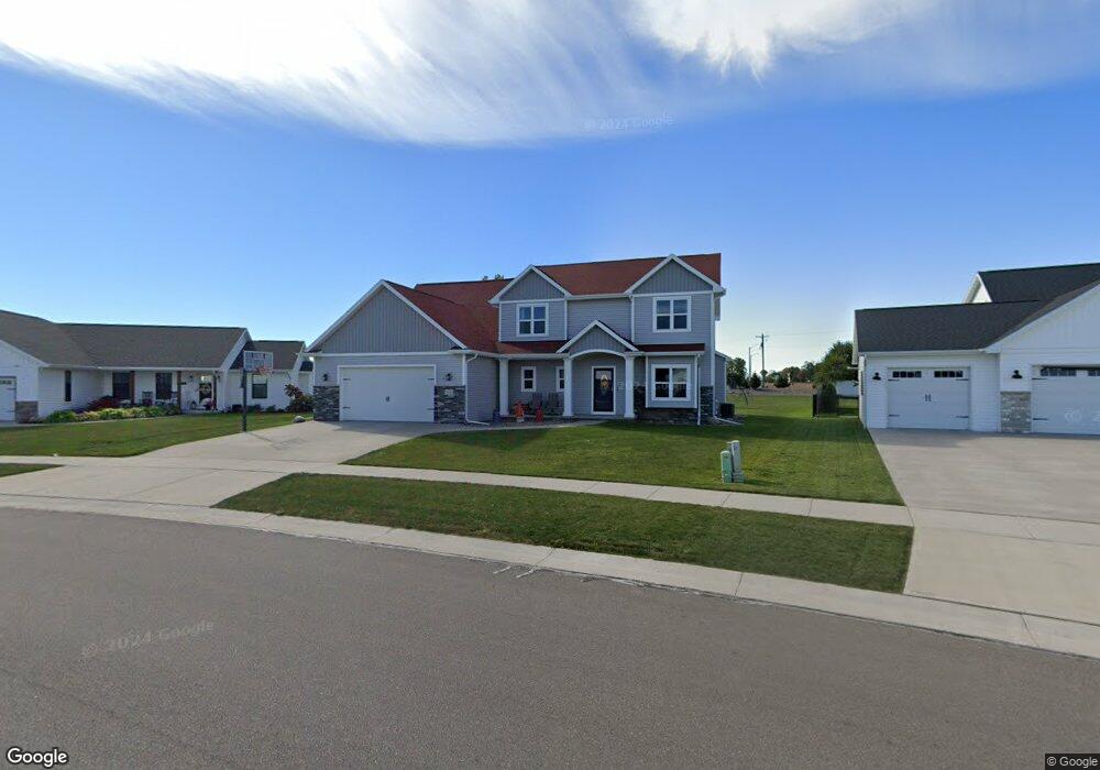 W5681 Jones Way, Appleton, WI 54915 - photo 1