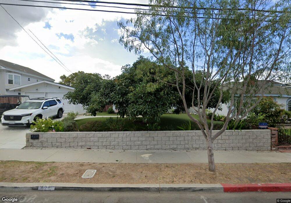 424 W Maple Ave, El Segundo, CA 90245 - photo 1