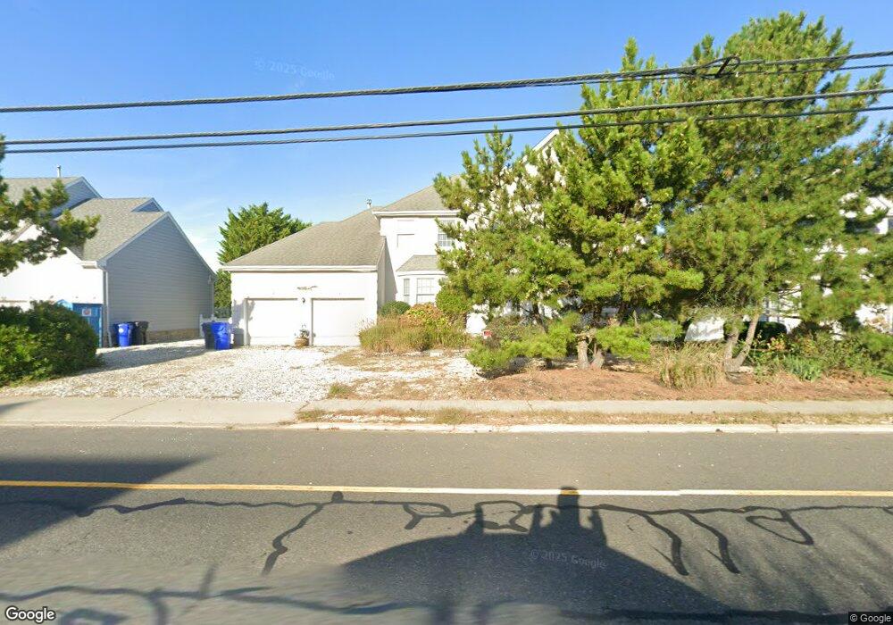 195 Highway 35 S unit $8100 week, Mantoloking, NJ 08738 - photo 1