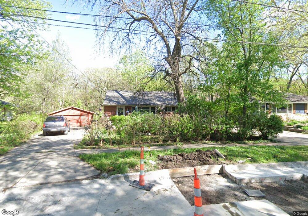 3221 SW 2nd St, Des Moines, IA 50315 - photo 1