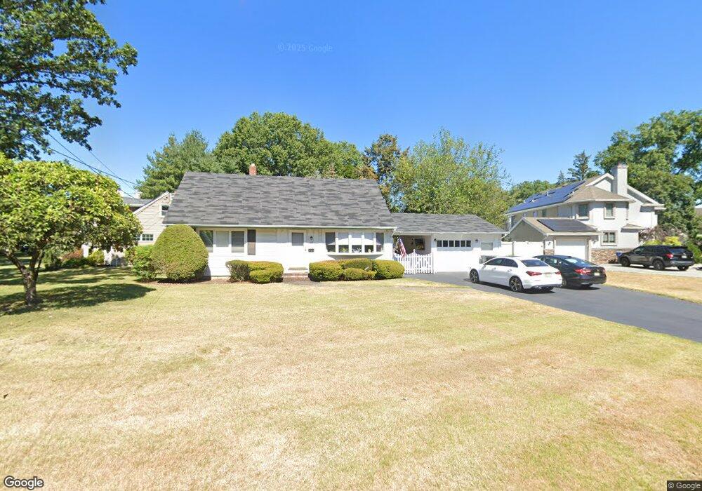 642 Victoria Ave, Paramus, NJ 07652 - photo 1