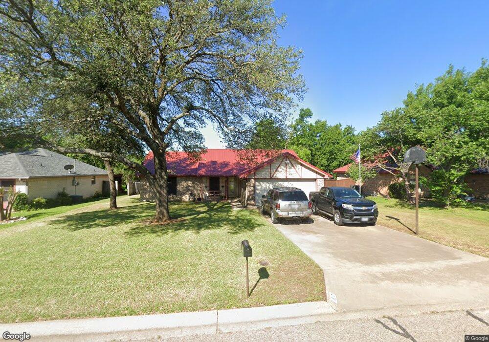 817 Mcanear St, Cleburne, TX 76033 - photo 1