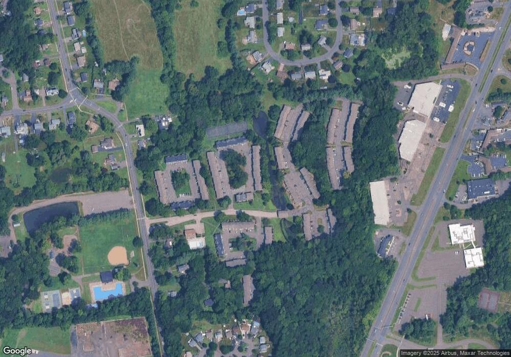 202 Churchill Dr unit 202, Newington, CT 06111 - photo 1