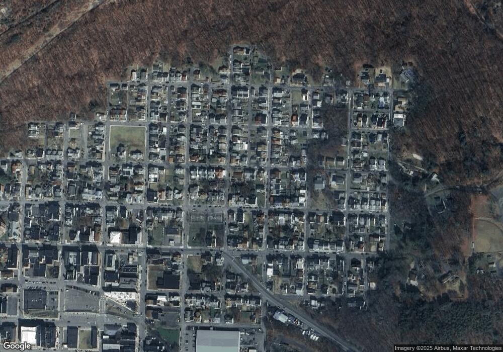 716 E Cameron St, Shamokin, PA 17872 - photo 1