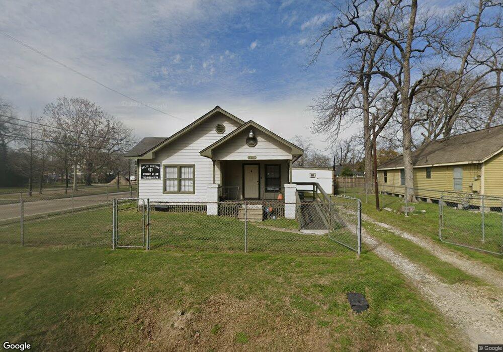 701 Melbourne St, Houston, TX 77022 - photo 1