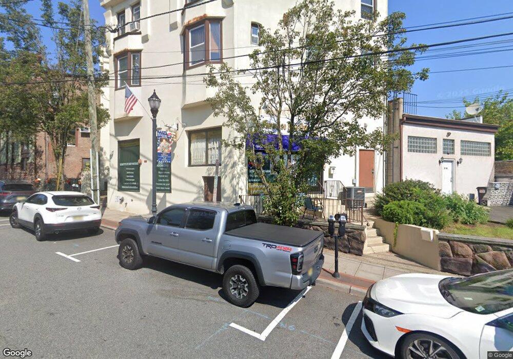 7 Glen Rd, Rutherford, NJ 07070 - photo 1