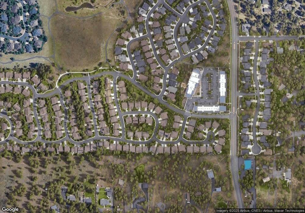 60818 Falcon Pointe Ln, Bend, OR 97702 - photo 1