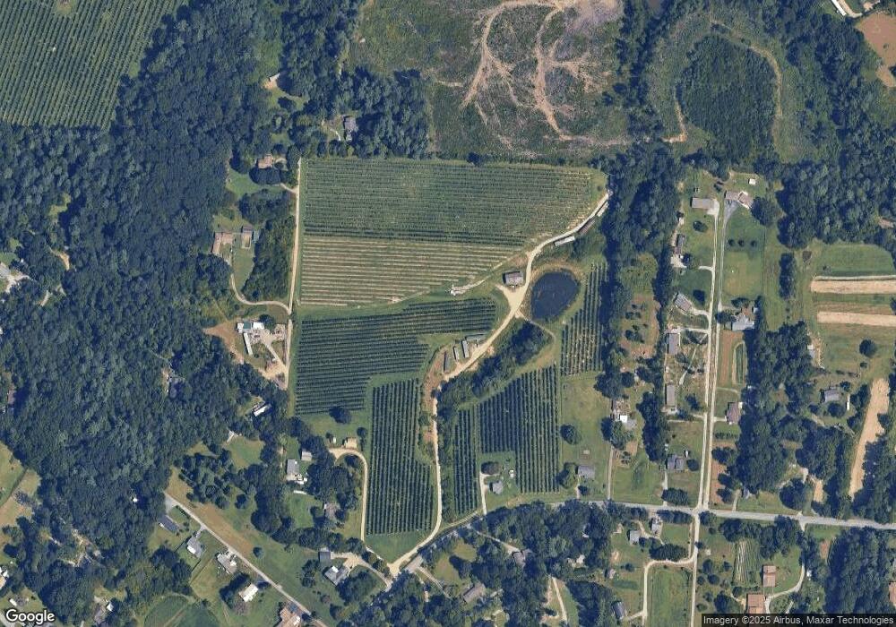 10 Calloway Ln, Hendersonville, NC 28792 - photo 1