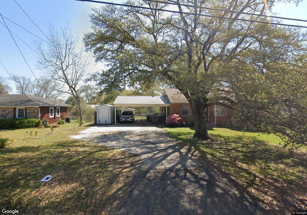 209 Sinclair St, McComb, MS 39648 - photo 1