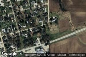 517 Maine St, Windsor, IL 61957