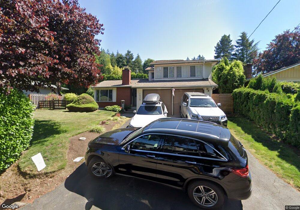 1528 Pine St, Lake Oswego, OR 97034 - photo 1