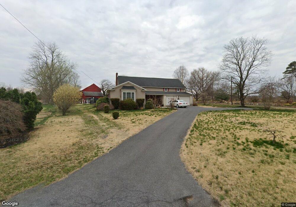 1335 Cross Keys Rd, Reading, PA 19605 - photo 1