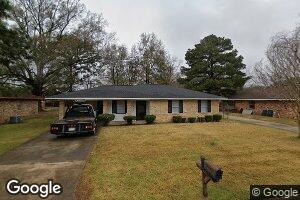 1810 Tipperary St, Alexandria, LA 71303