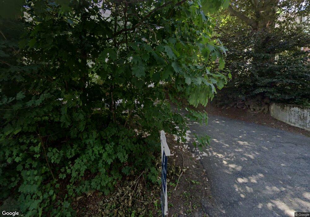 16 Summit St unit 16-R, Newton, MA 02458 - photo 1