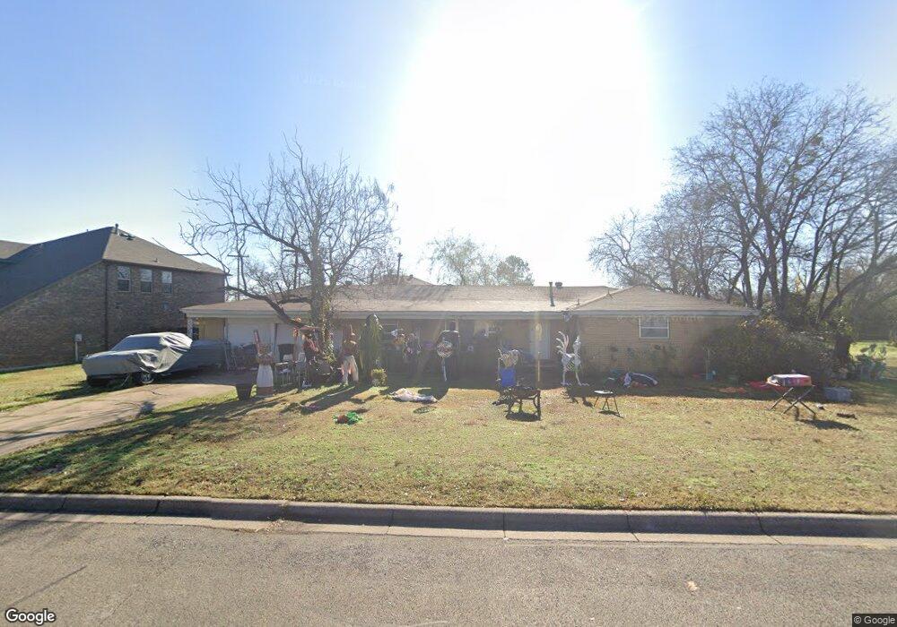 8208 Jerrie jo Dr, North Richland Hills, TX 76180 - photo 1