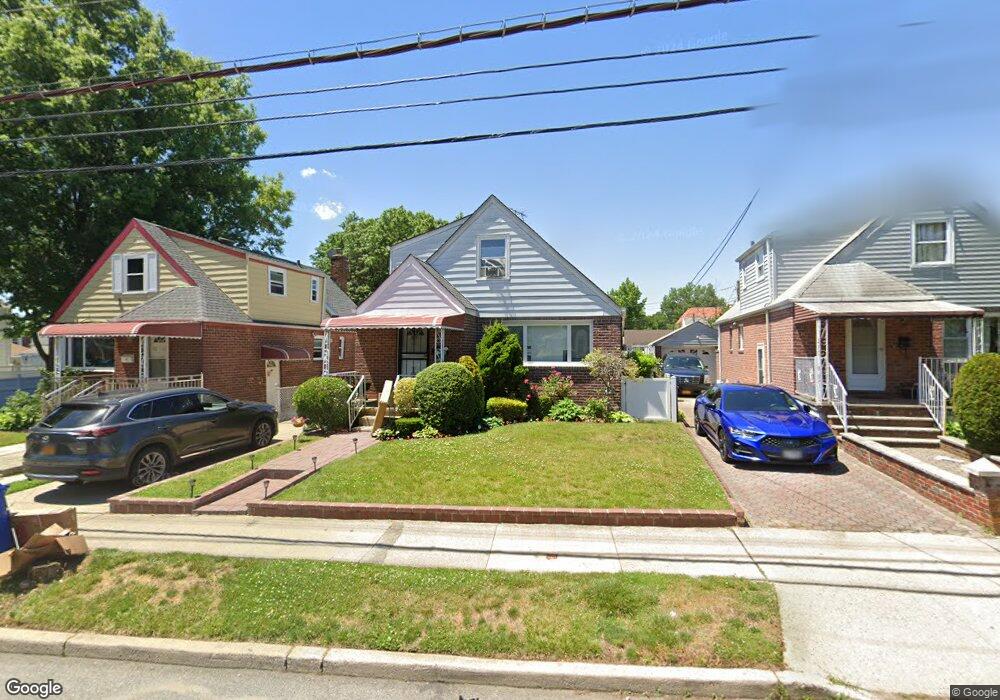 8238 Little Neck Pkwy, Glen Oaks, NY 11004 - photo 1