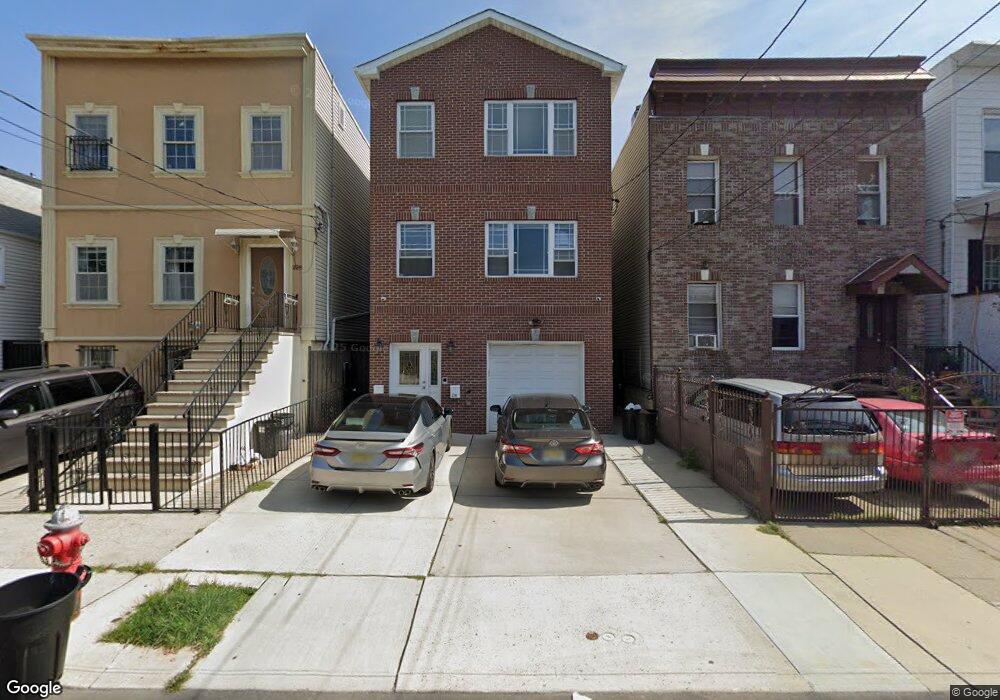 226 Griffith St, Jersey City, NJ 07307 - photo 1