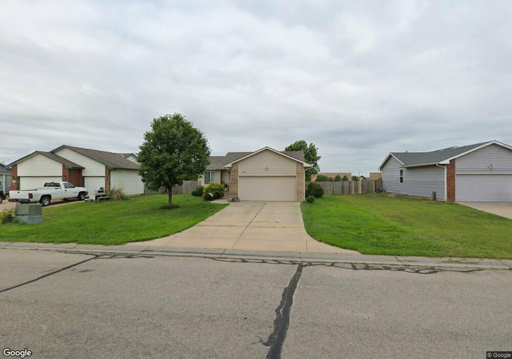 1815 N Country Walk Ln, Mulvane, KS 67110 - photo 1