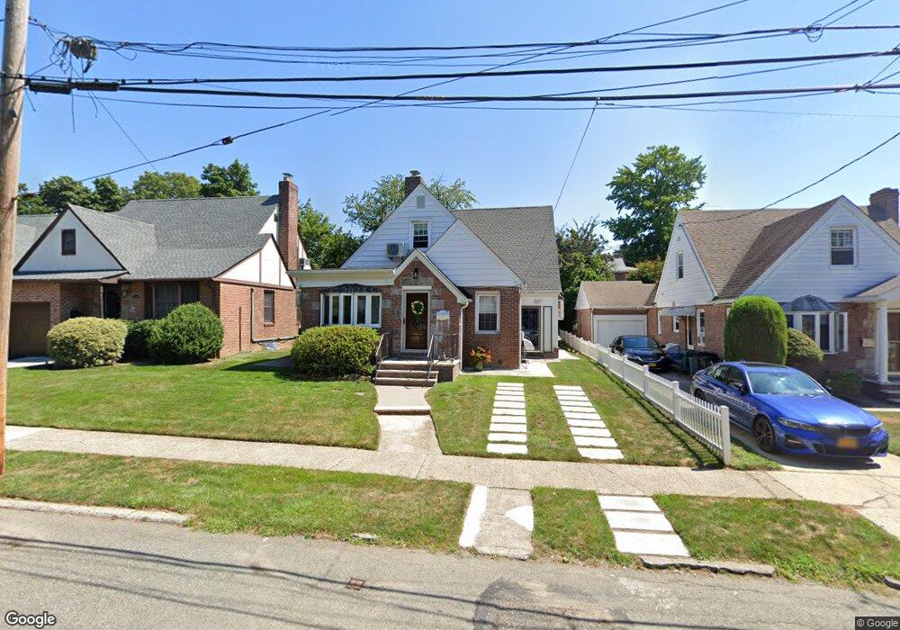 4211 219th St, Bayside, NY 11361 - photo 1