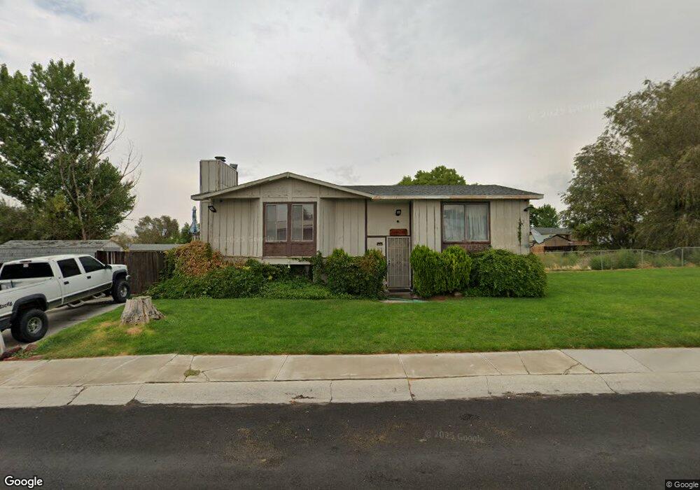 1319 Kodac St, Winnemucca, NV 89445 - photo 1